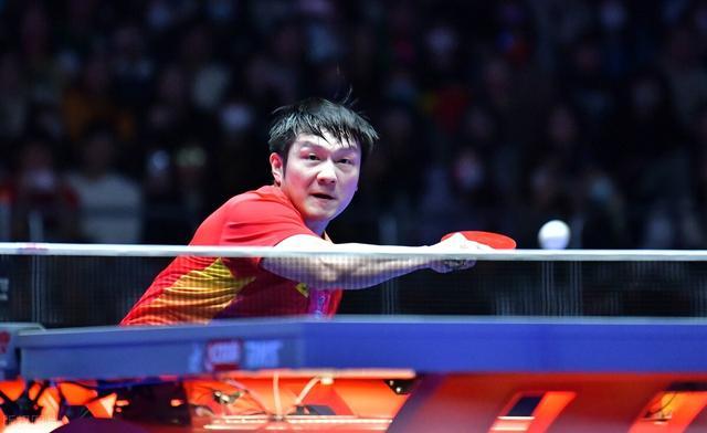 个防守球员 个防守球员