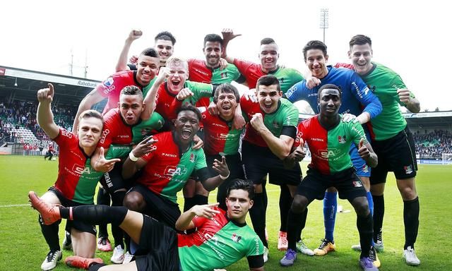 为湖人队创 为湖人队创